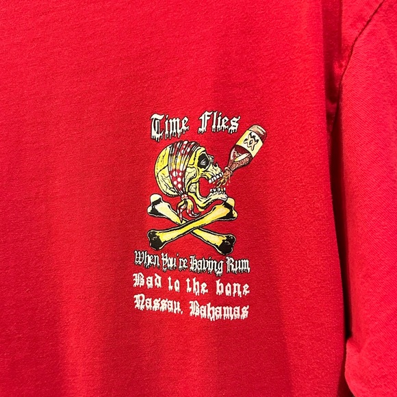 Pirana Joe Bad to the Bone Bahamas Beachy Tee Size M Red Tee - Picture 3 of 4